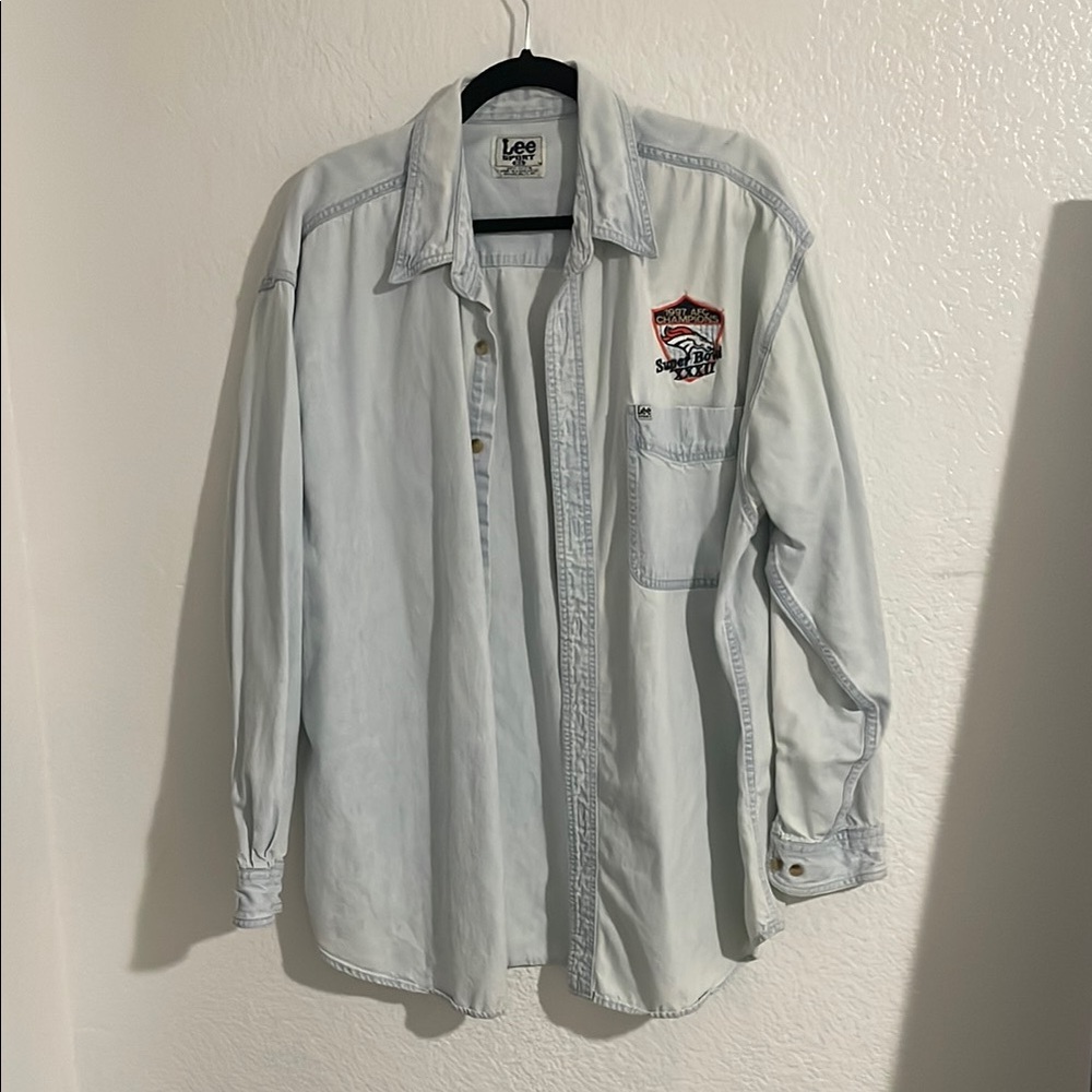 Vintage Denver Broncos Men’s Button Up